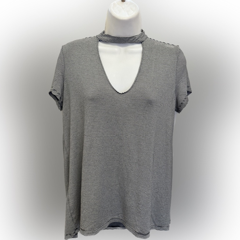 American Eagle Outfitters Soft & Sexy Choker Tee
